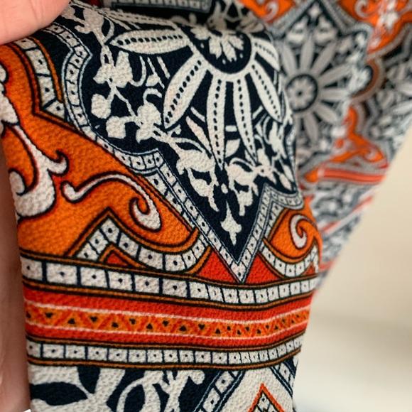 Fun collard shift dress - Picture 3 of 4